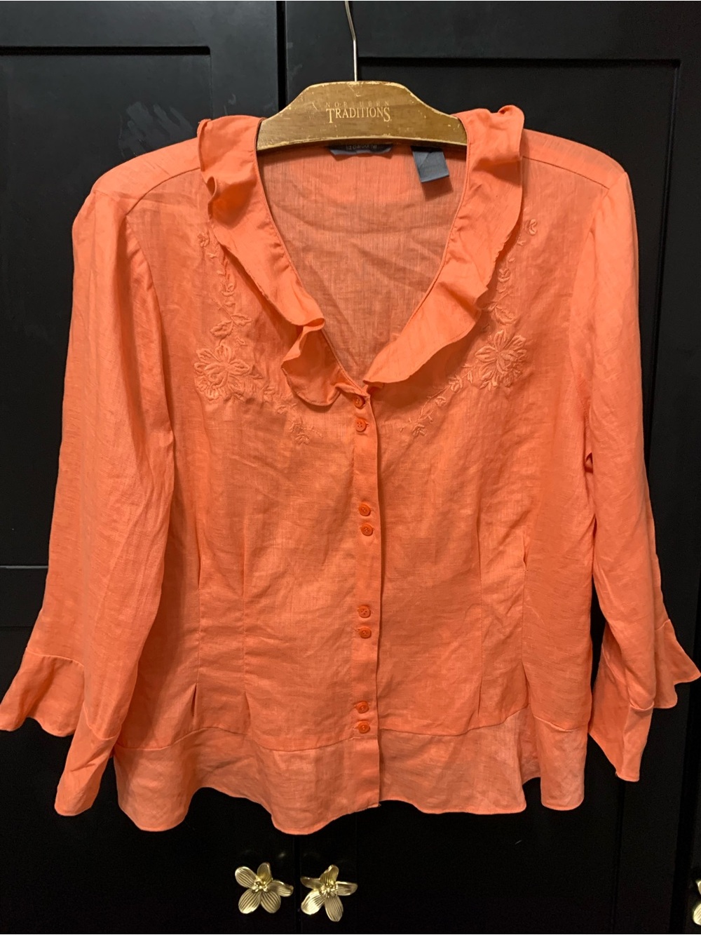 Liz Claiborne Large orange Ruffle-Trim Button Front Blouse linen